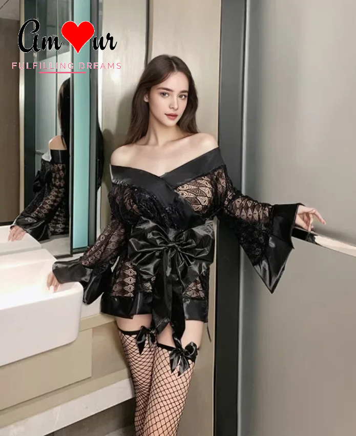 Noir Éclipse Sexy Lace Kimono