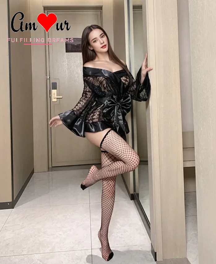 Noir Éclipse Sexy Lace Kimono