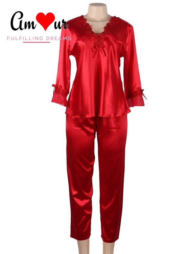 Embroidered Satin 2-Piece Pyjamas Set