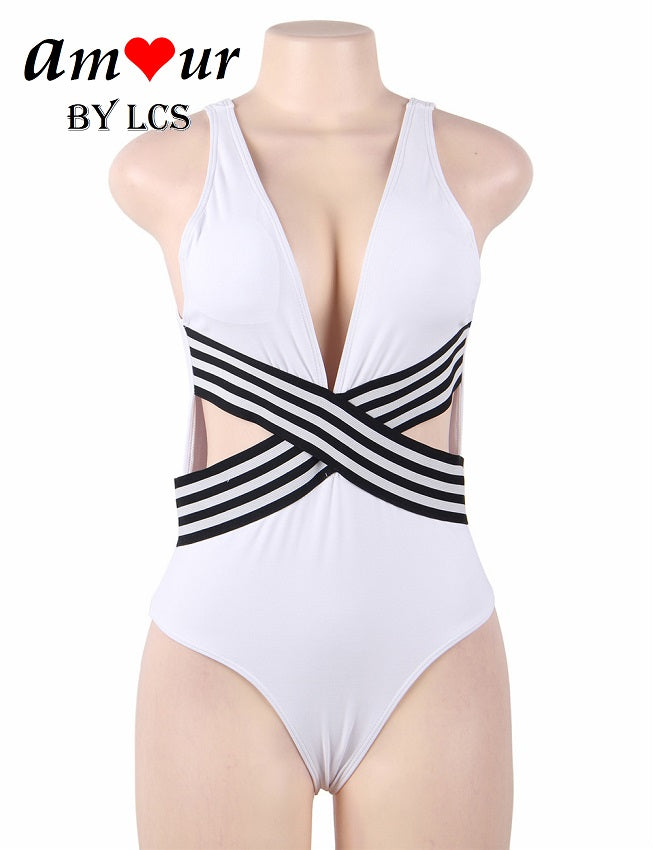 Elegant and Sexy Contrasting Colors Swimsuit